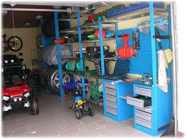Обустройство гаража и организация рабочего пространства. Стеллажи,  органайзеры и другие лайфхаки