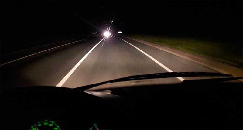 Ближний свет фар - что о них  нужно знать и как их использовать на дорогах?